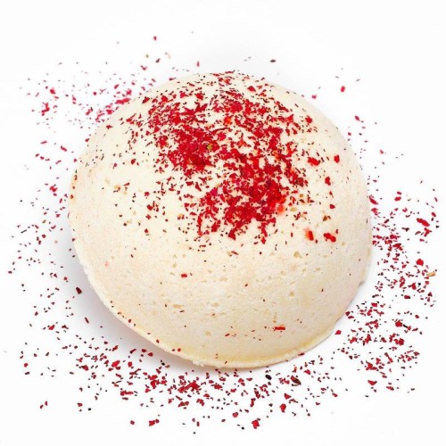 Musująca kula do kąpieli Truskawka 80 g - Miodowa Mydlarnia